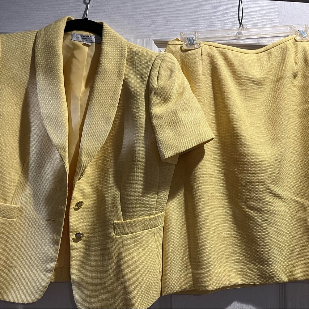T Tahari Light Yellow Blazer and Skirt Set